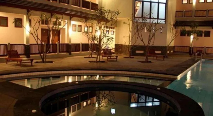 Laut Biru Resort Hotel