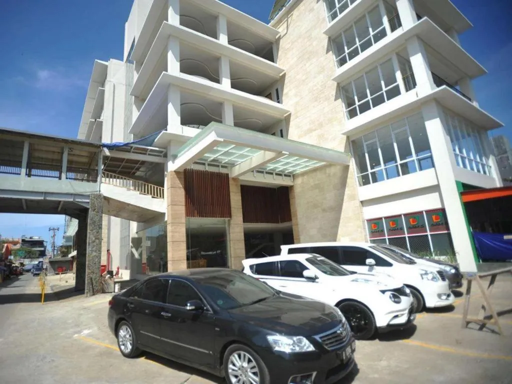 Laut Biru Resort Hotel