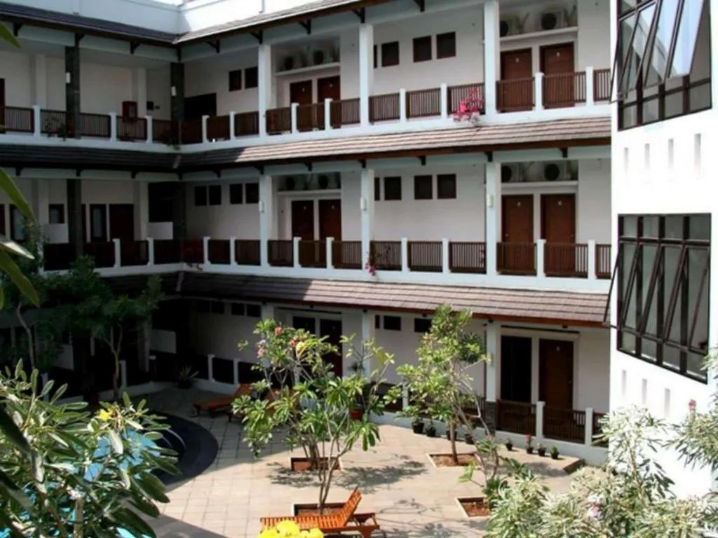 Laut Biru Resort Hotel