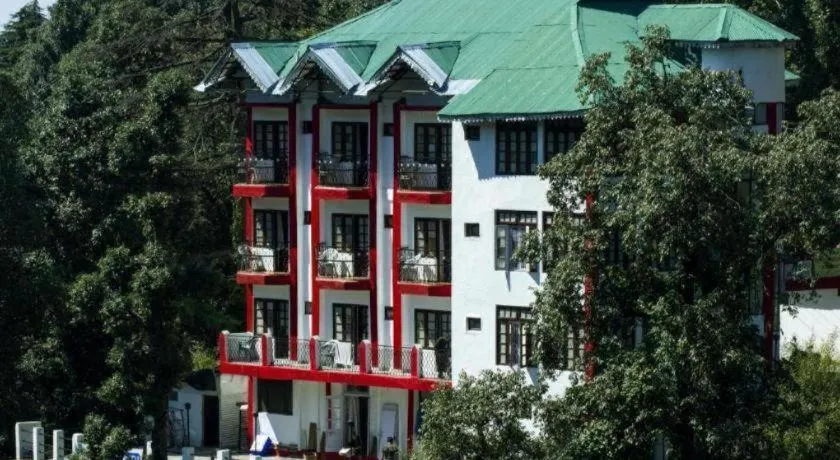 Hotel Himgiri