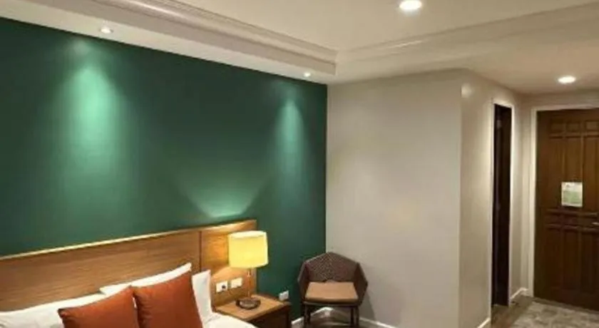 Bed in By the Sea Resort Hotel