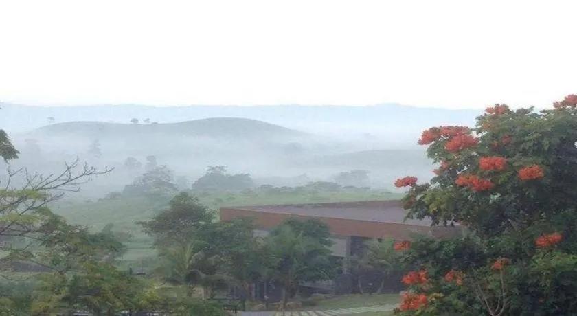 Dern Din Du Dao Resort