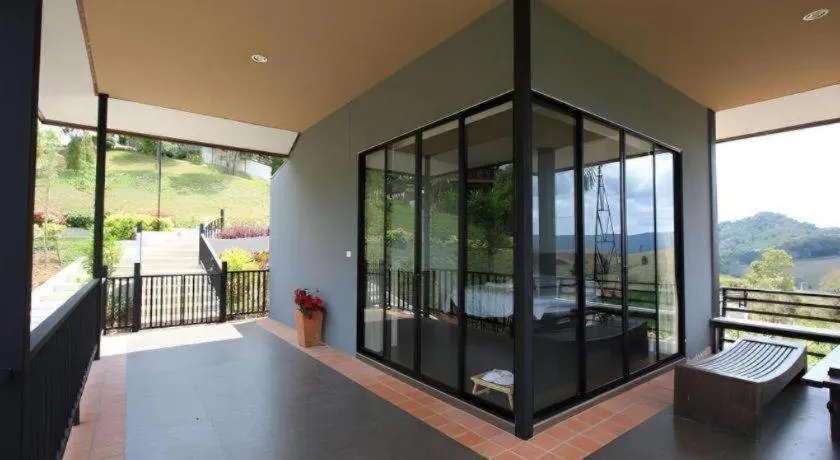 Dern Din Du Dao Resort