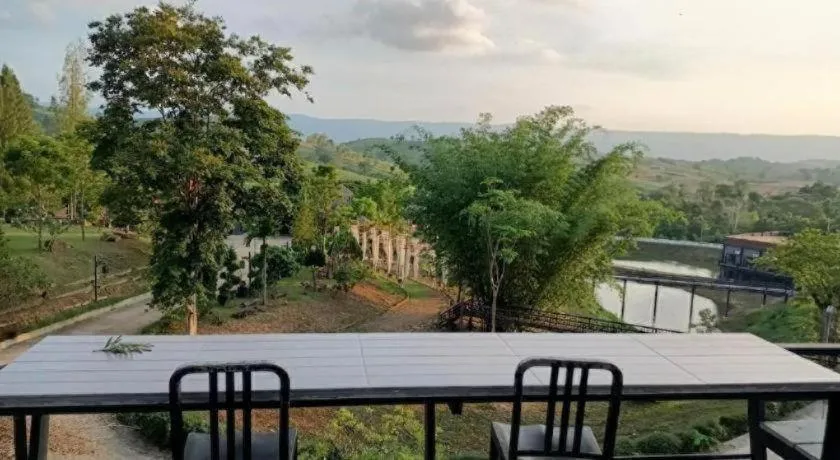 Dern Din Du Dao Resort