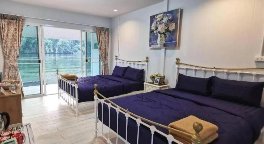 Bed in Chateau de Erawan