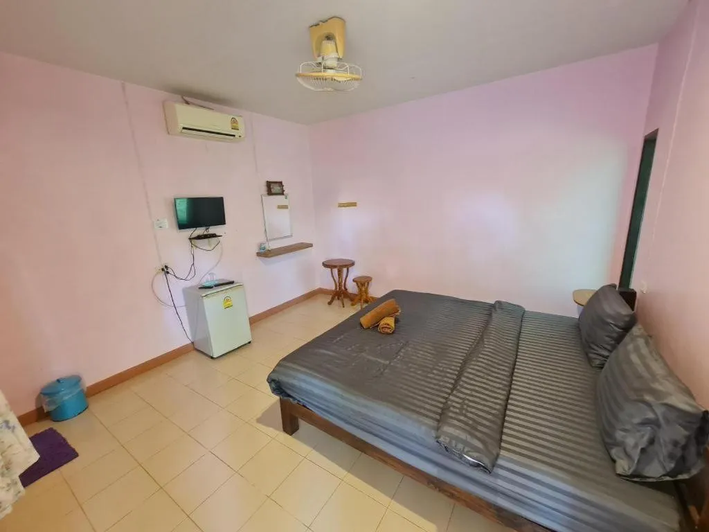 Bed in Khemthong Resort 9