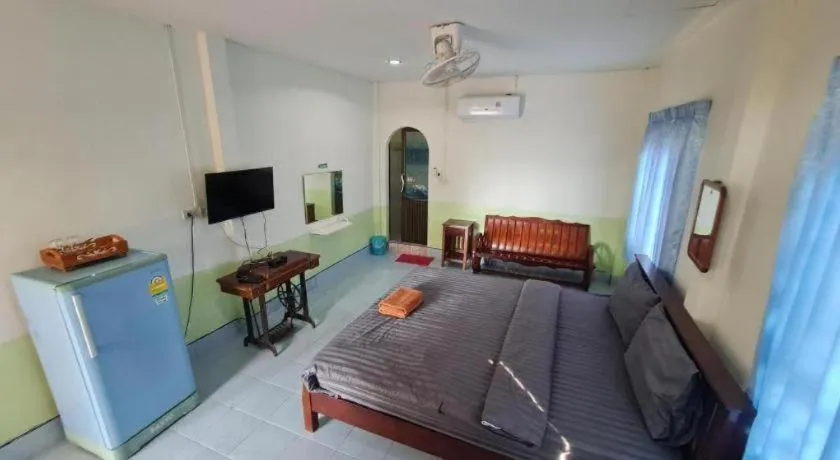 Bed in Khemthong Resort 9