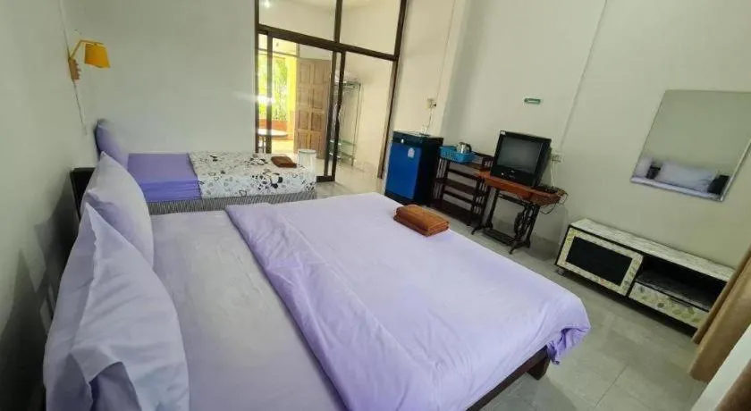 Bed in Khemthong Resort 9