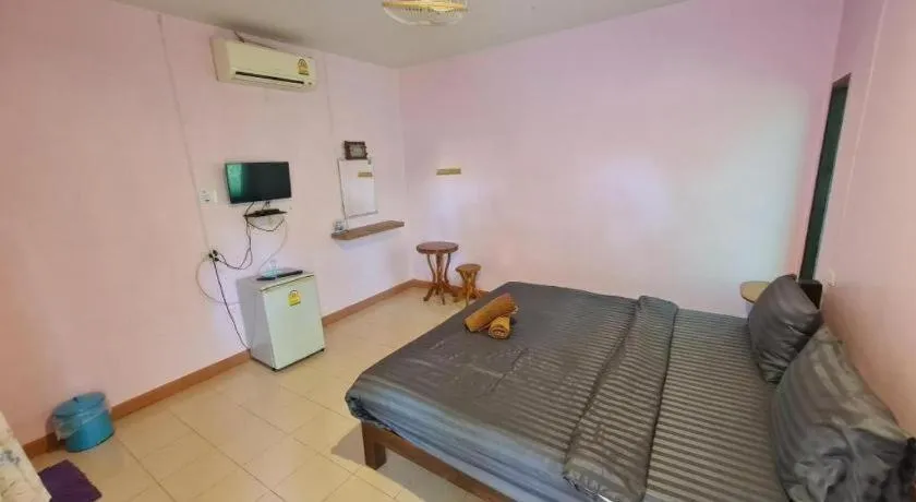 Bed in Khemthong Resort 9