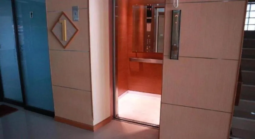 Phetlada Pavilion & Resort