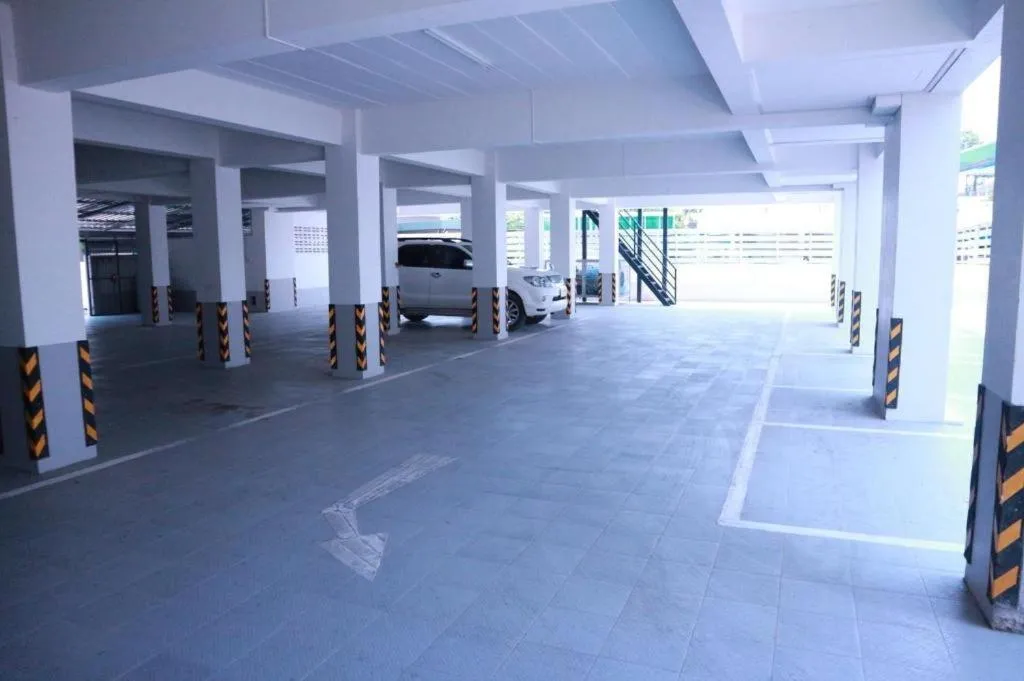 Phetlada Pavilion & Resort