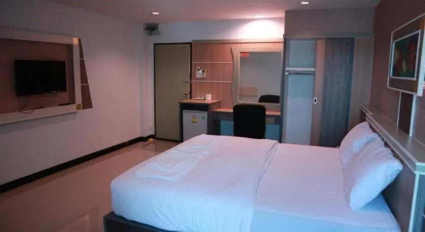 Bed in Phetlada Pavilion & Resort