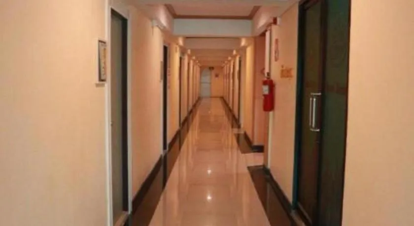 Phetlada Pavilion & Resort