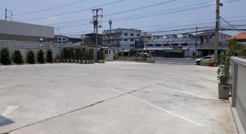 Phetlada Pavilion & Resort