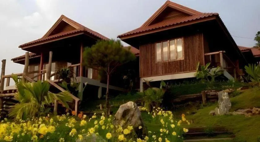 Maan Mek Talay Mok Resort