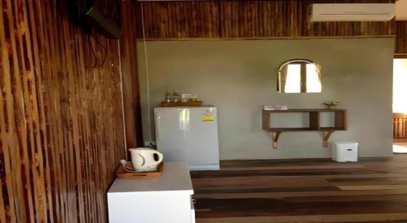 Maan Mek Talay Mok Resort