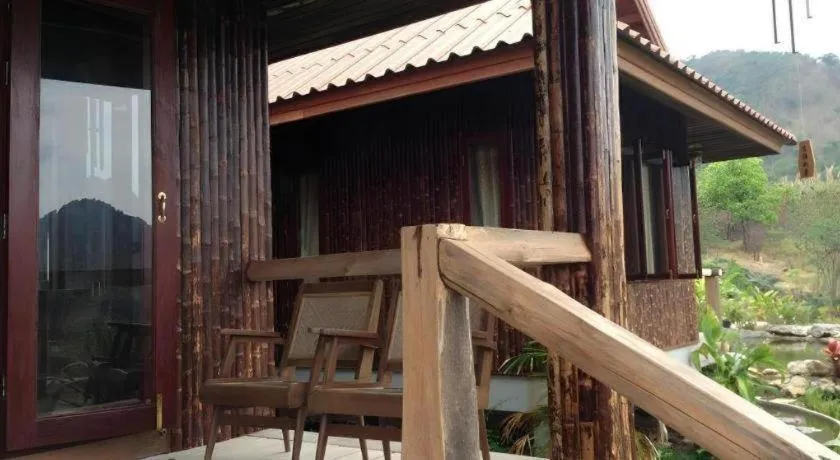 Maan Mek Talay Mok Resort