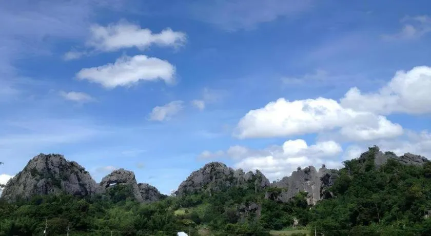 Maan Mek Talay Mok Resort