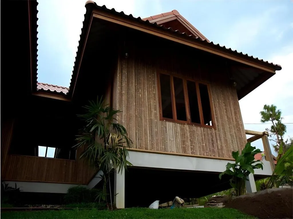 Maan Mek Talay Mok Resort