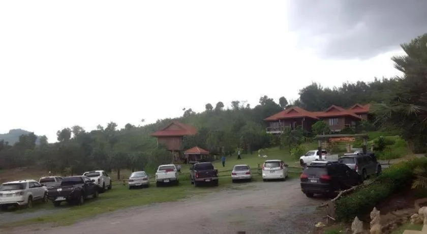 Maan Mek Talay Mok Resort