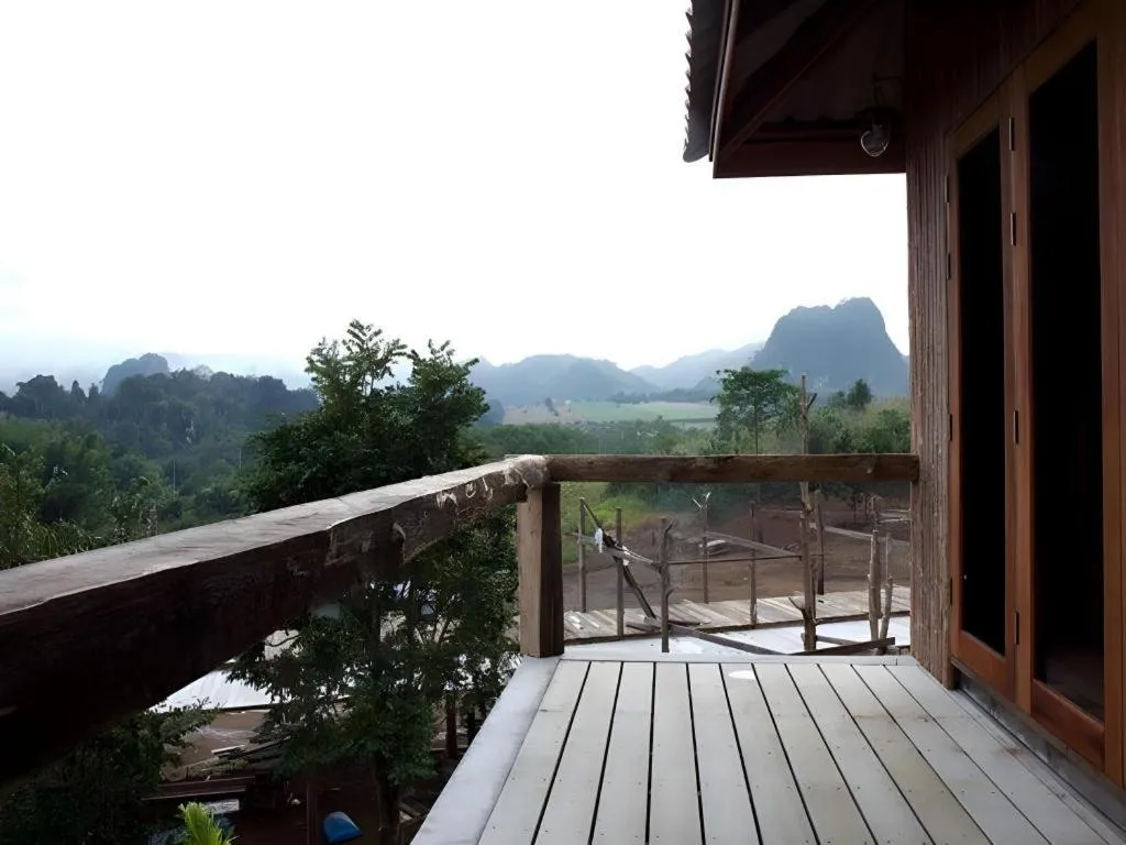 Maan Mek Talay Mok Resort