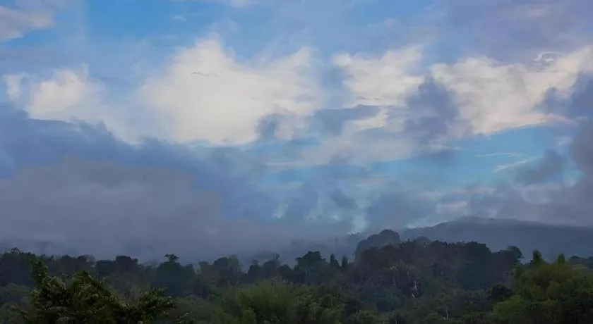 Maan Mek Talay Mok Resort