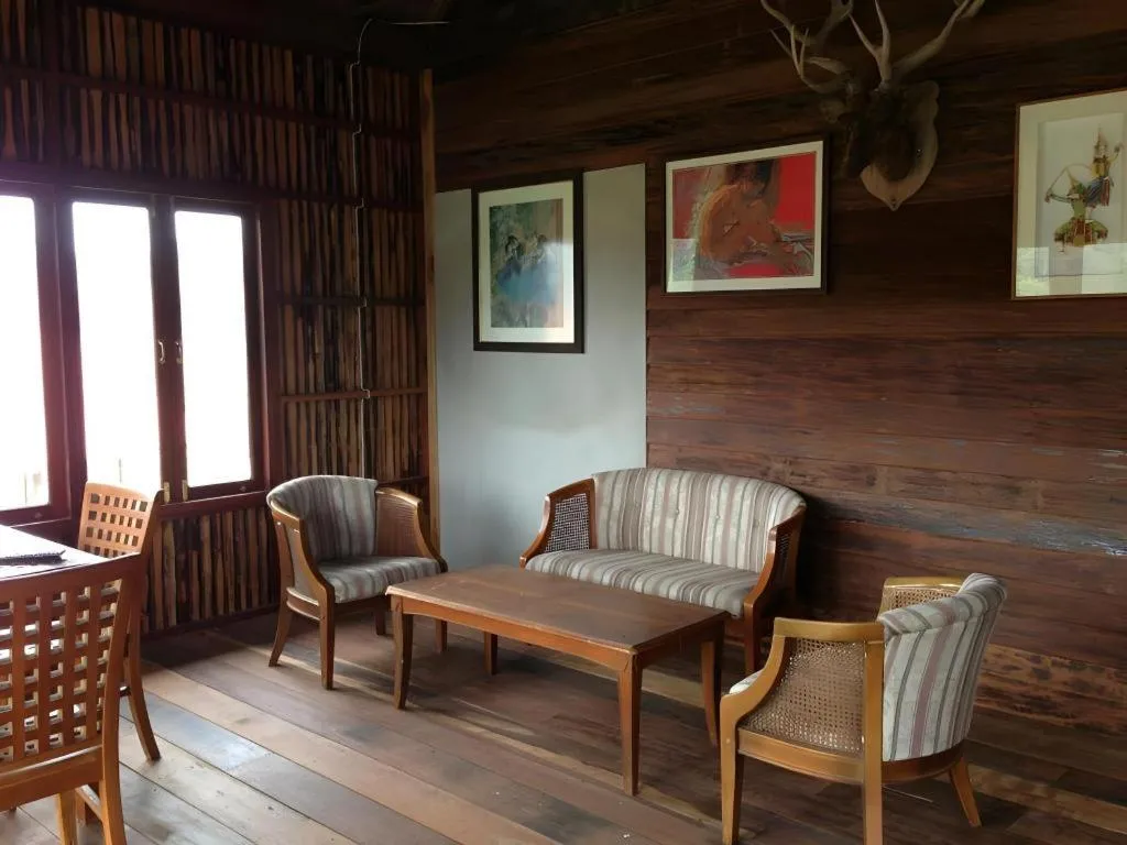 Maan Mek Talay Mok Resort