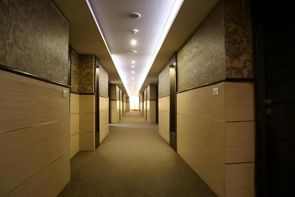 The Pearl Grand Hotel