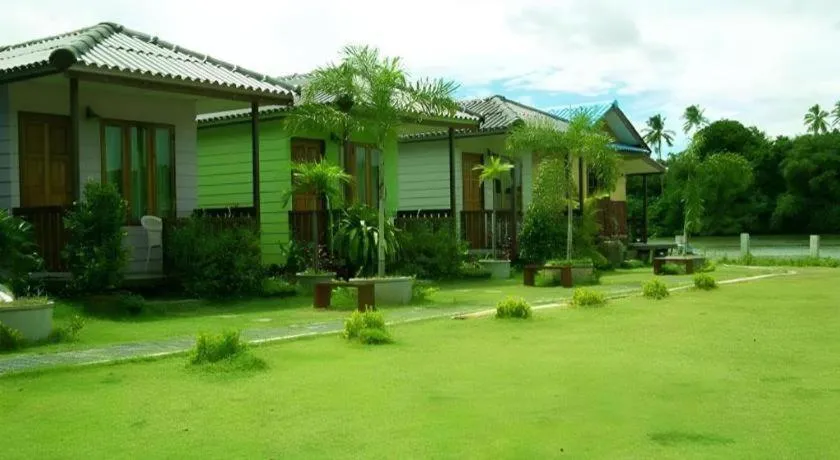 Bambooya Resort
