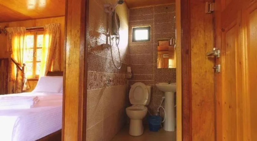 Bed in Borneo Tree House