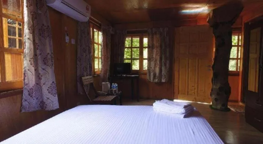 Bed in Borneo Tree House