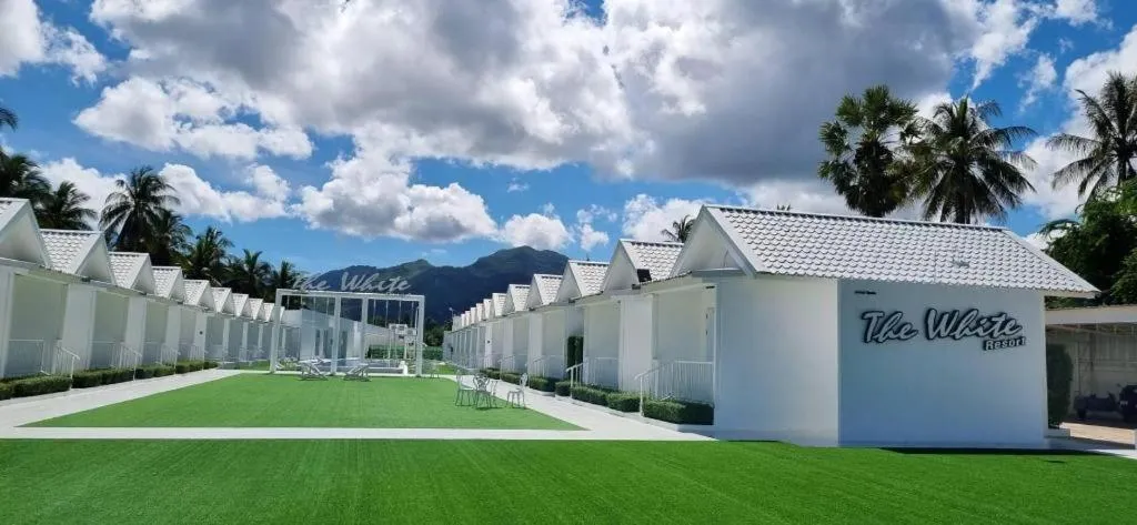 The White Resort