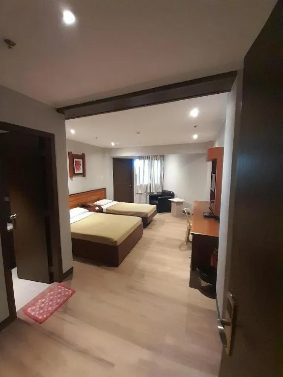 Bed in Baguio Palace Hotel