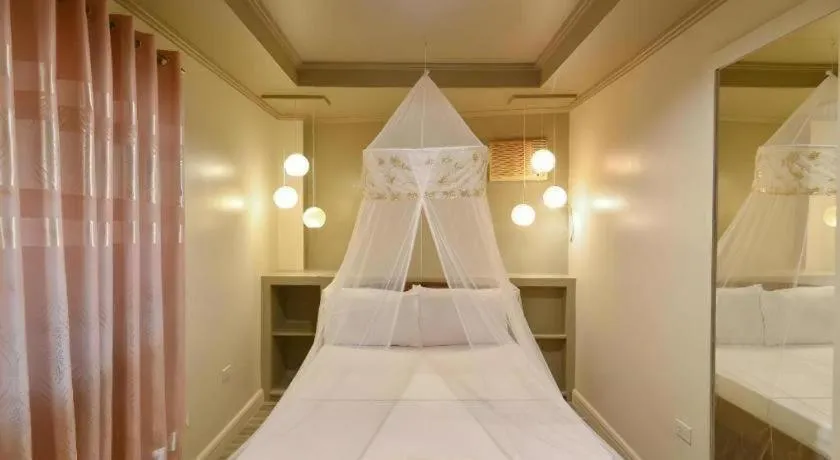 Bed in Summer Connection