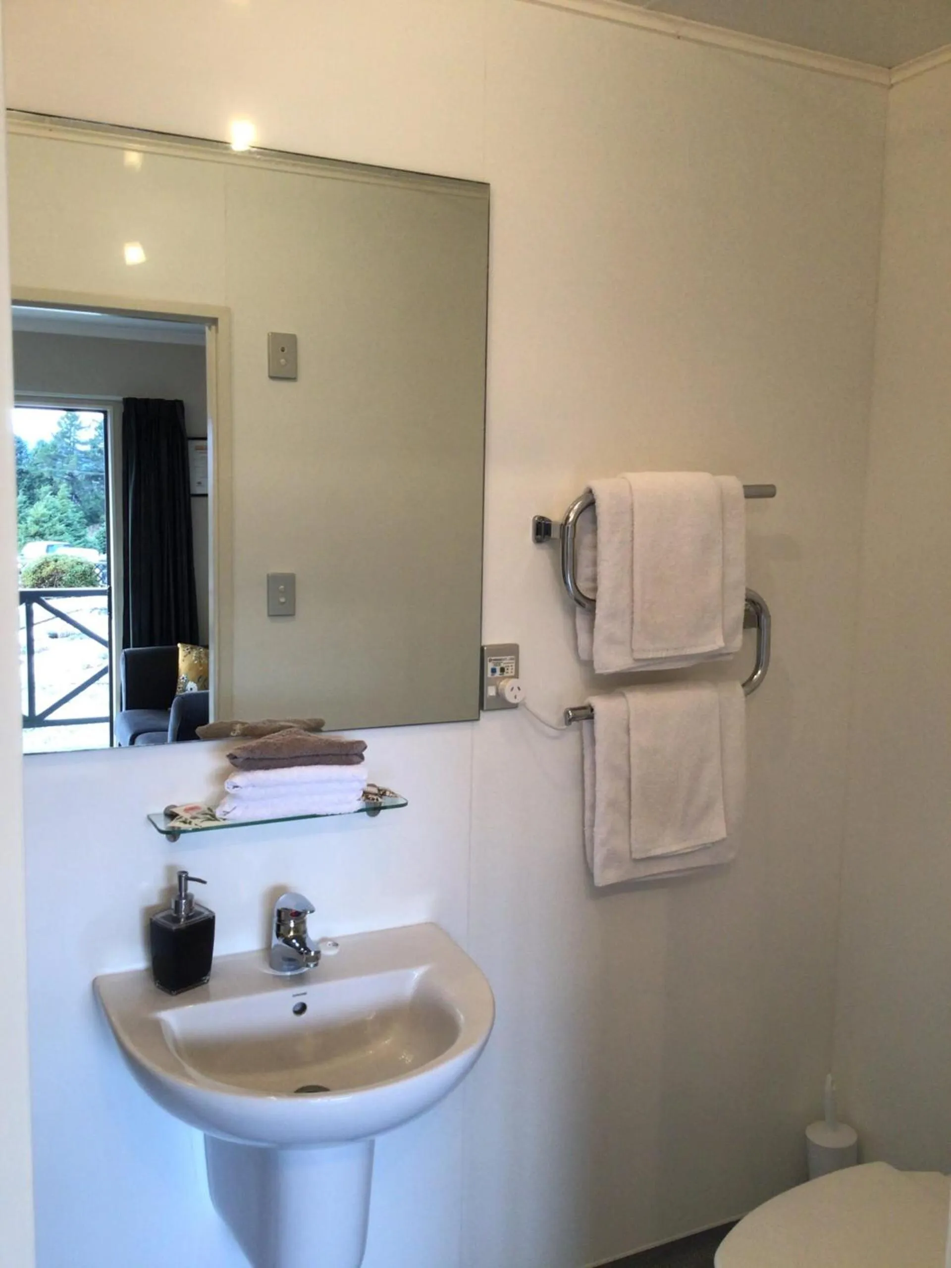 Fiordland Great Views Holiday Park