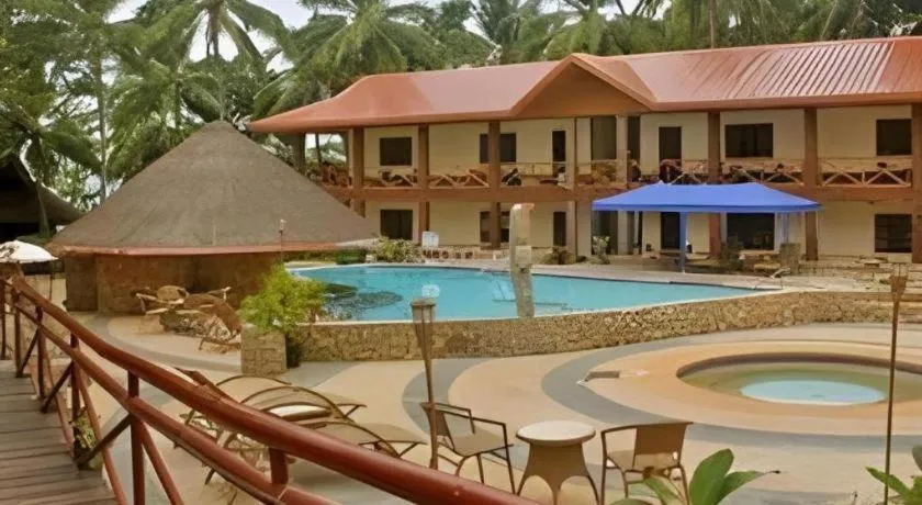 Nataasan Beach Resort and Dive Center