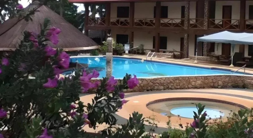 Nataasan Beach Resort and Dive Center