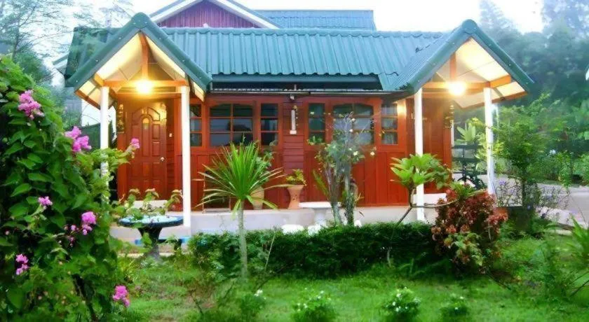 Chiangkhan Greenview Resort