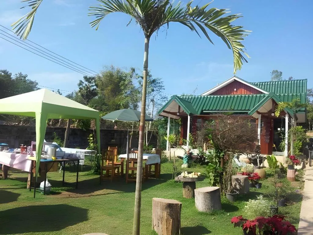 Chiangkhan Greenview Resort