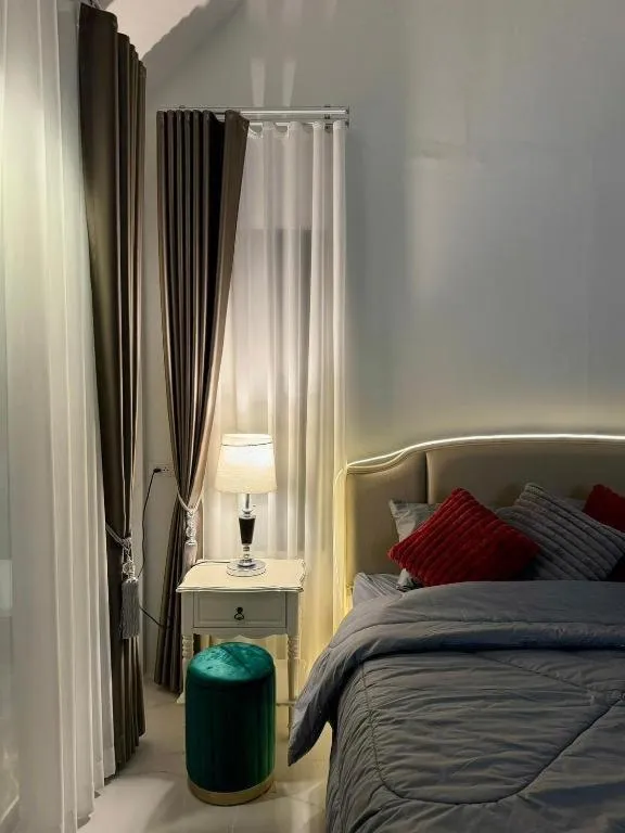 Bed in Mid-Mountain Home