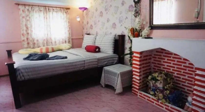 Bed in Riverside Hill Resort and Restaurant