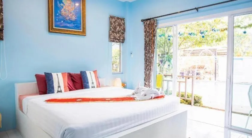 Bed in Charm Resort Cha-am