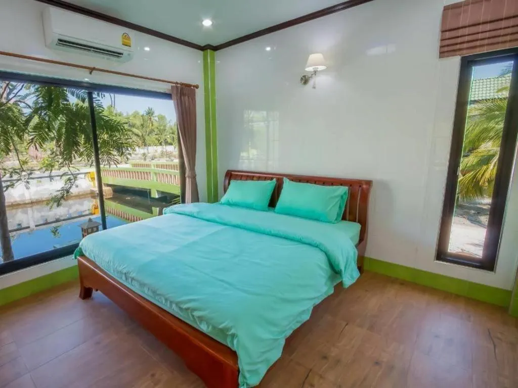 Bed in Coconut Resort