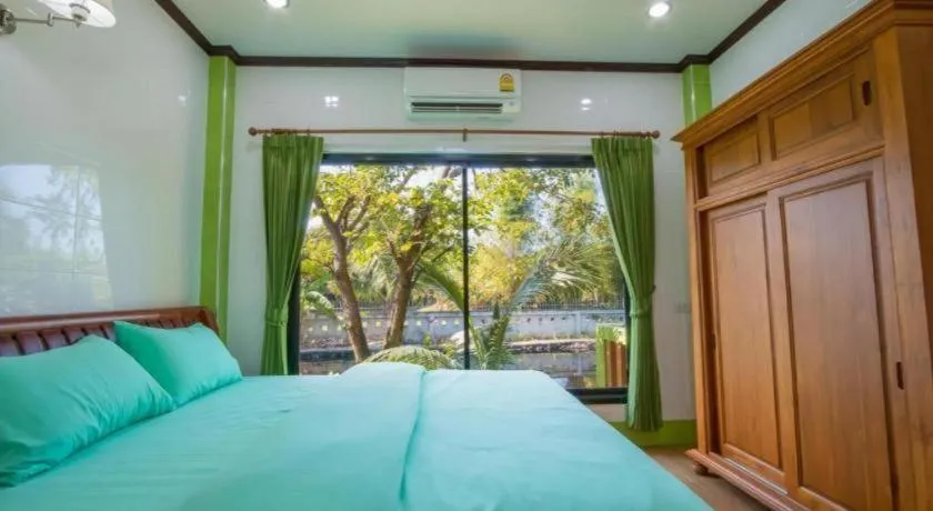 Bed in Coconut Resort