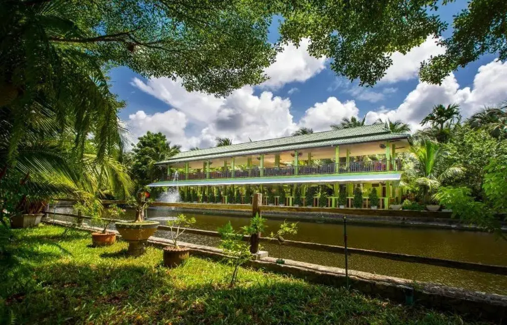 Coconut Resort Coconut Resort