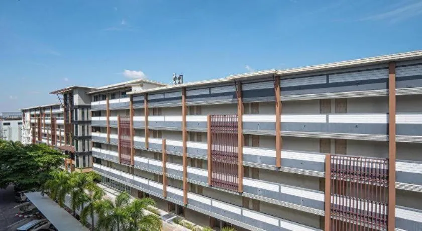 B2 Korat Night Market Boutique & Budget Hotel