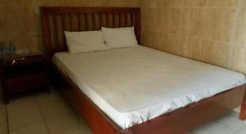 Bed in Hotel Cendrawasih
