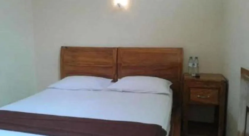 Bed in Hotel Cendrawasih