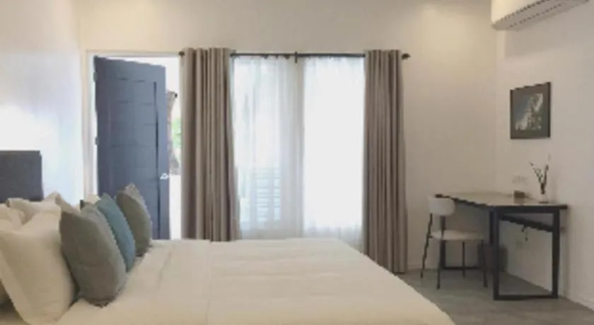 Bed in Steps Garden Resort