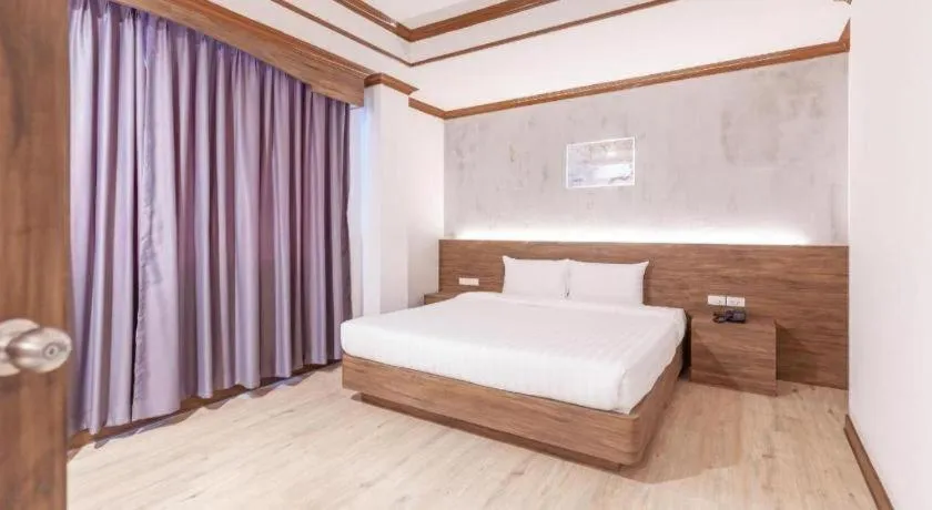 Bed in B2 Nakhon Si Thammarat Premier Hotel